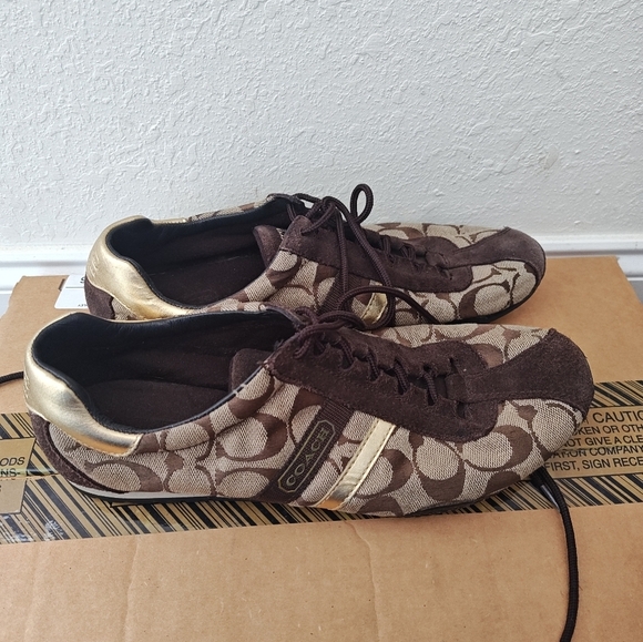 Coach Q300 Womens Katelyn Signature C Sneakers - Picture 2 of 4
